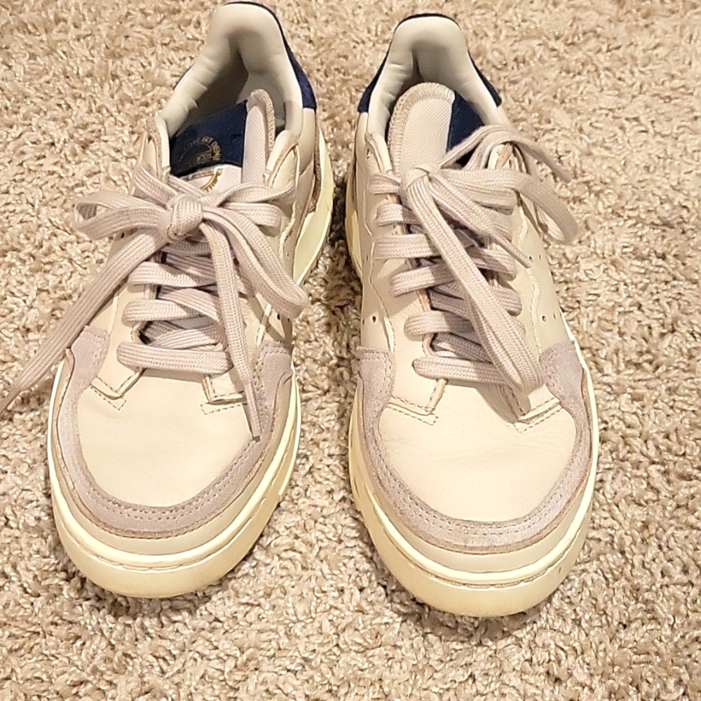 Adidas sneaker